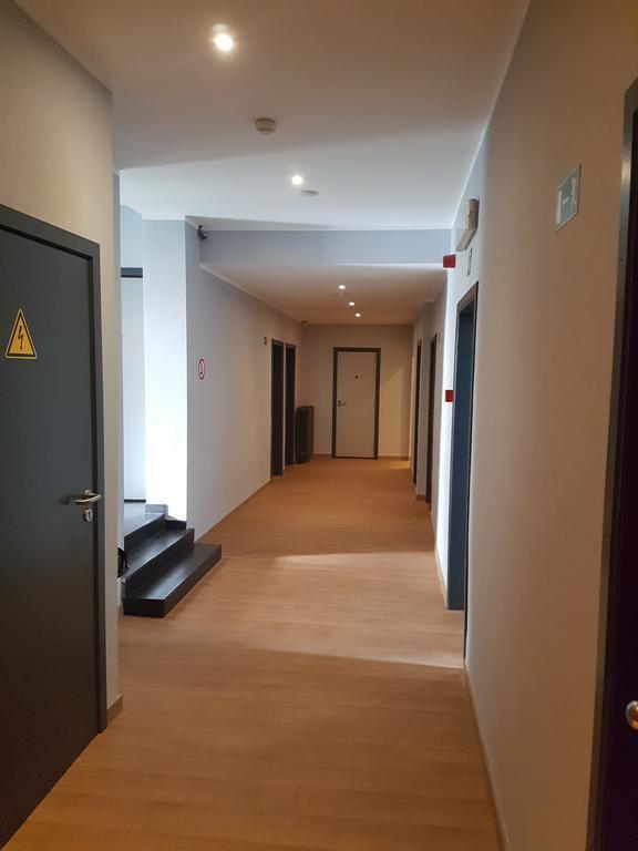 Van Gogh Youth Hostel City Centre Saint-Josse-ten-Noode Εξωτερικό φωτογραφία