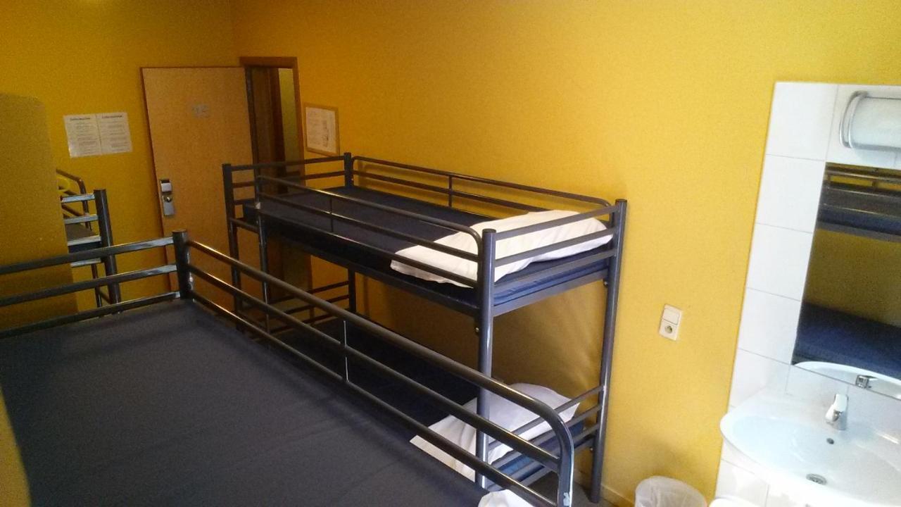 Van Gogh Youth Hostel City Centre Saint-Josse-ten-Noode Εξωτερικό φωτογραφία